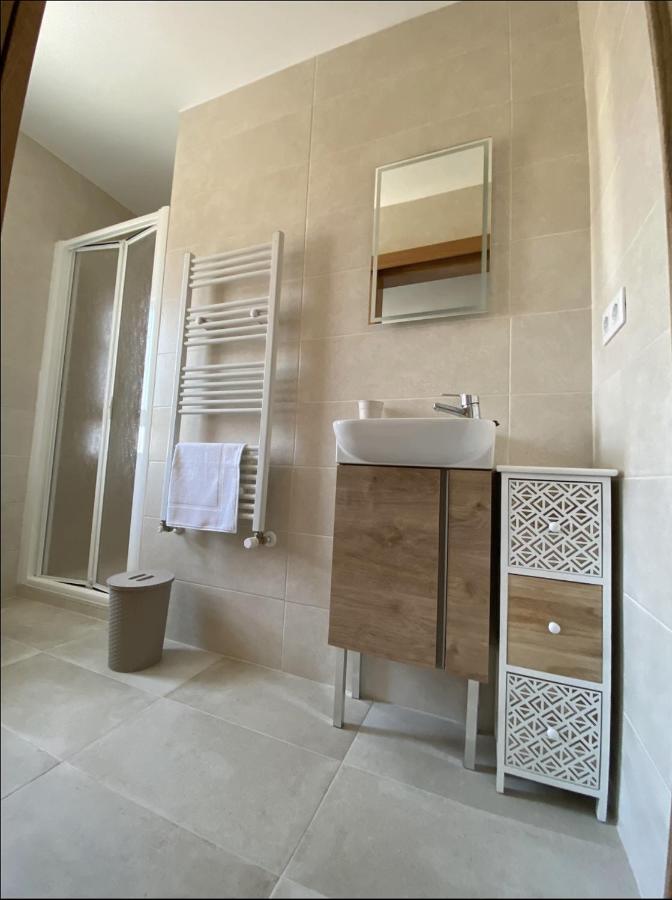 Apartamento Turistico La Torre Santacara Esterno foto